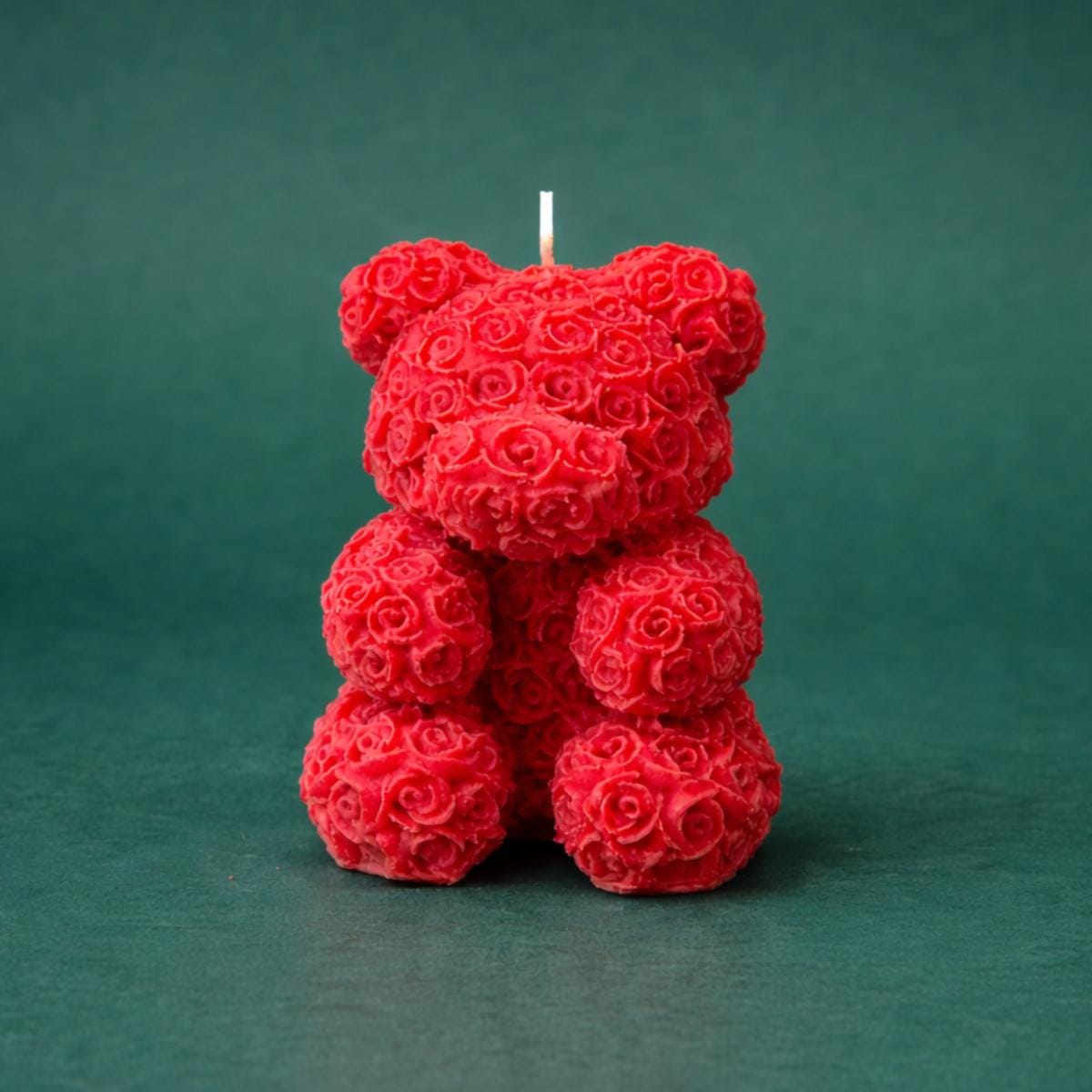 Rosen Teddybär Kerze in Rot, Detailansicht